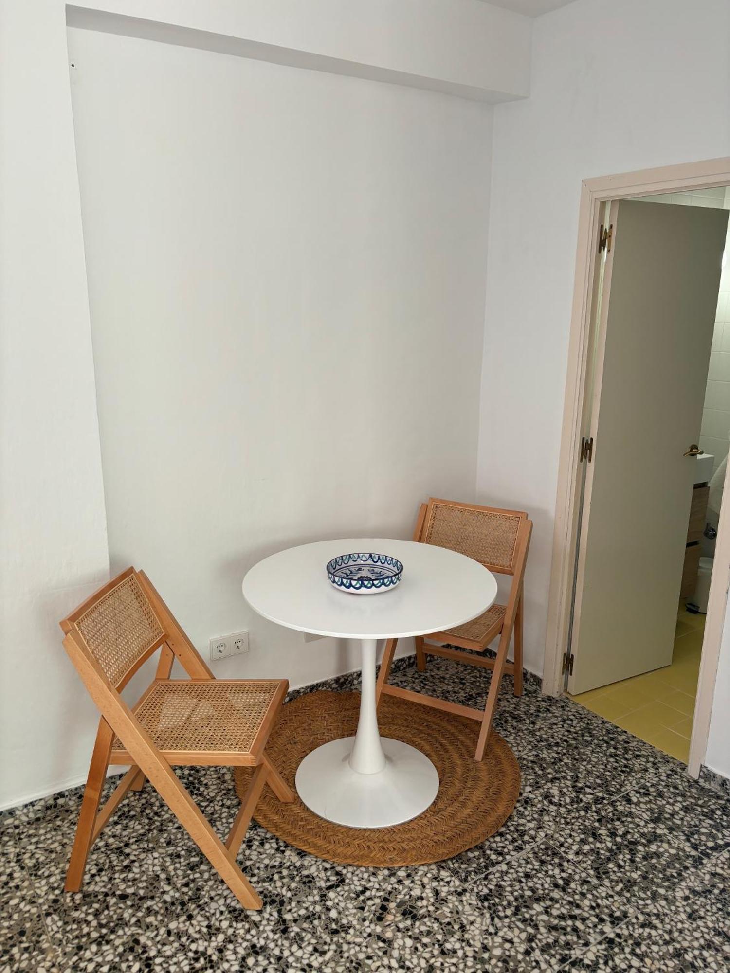 Tradicional Apartamento Central De 2 Camas Dobles เบนัลมาเดนา ภายนอก รูปภาพ